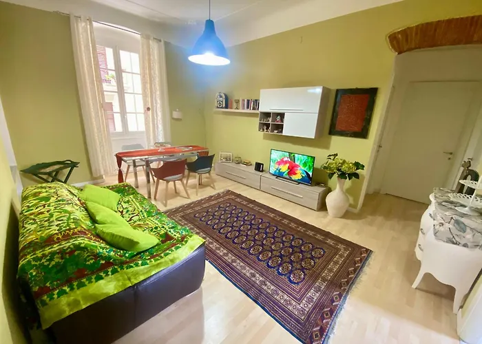 Center House 272